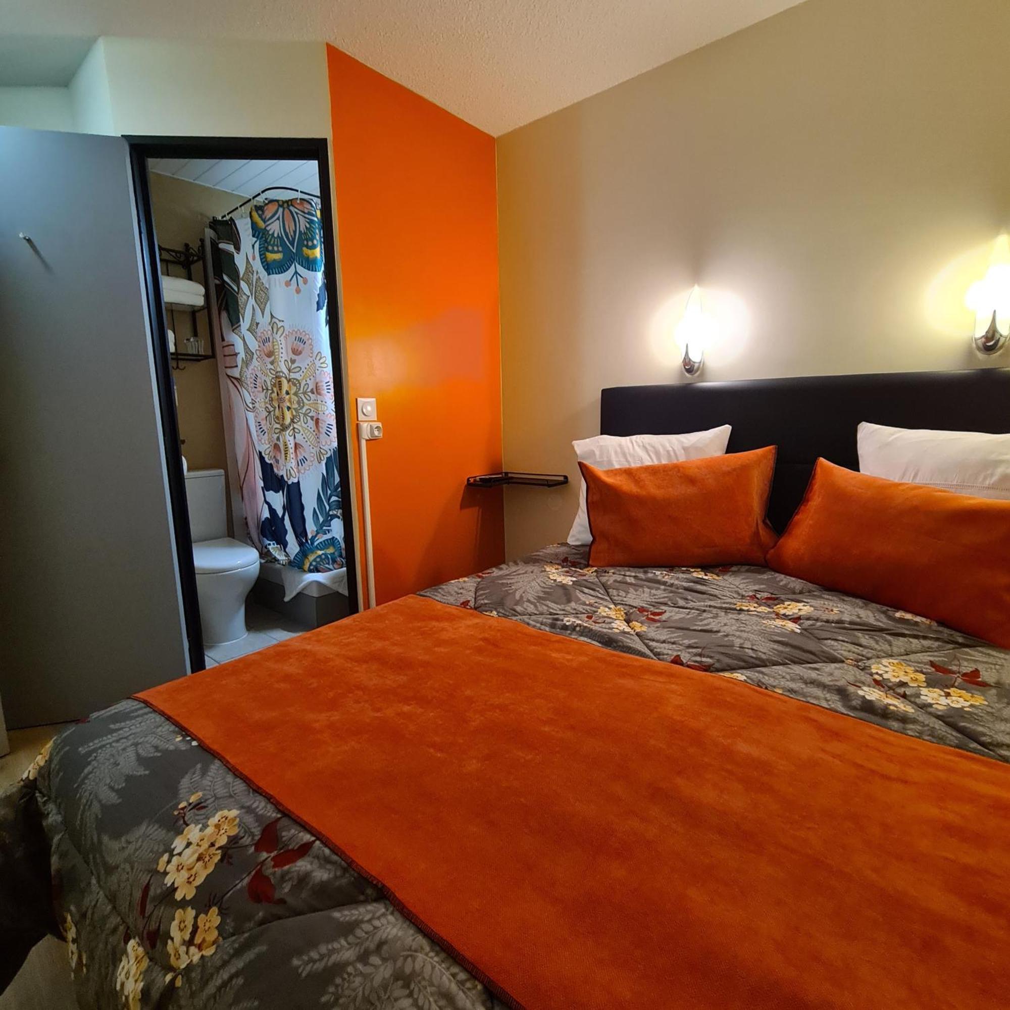 Hotel L'Etoile Aeroport - A61 Carcassonne Ngoại thất bức ảnh