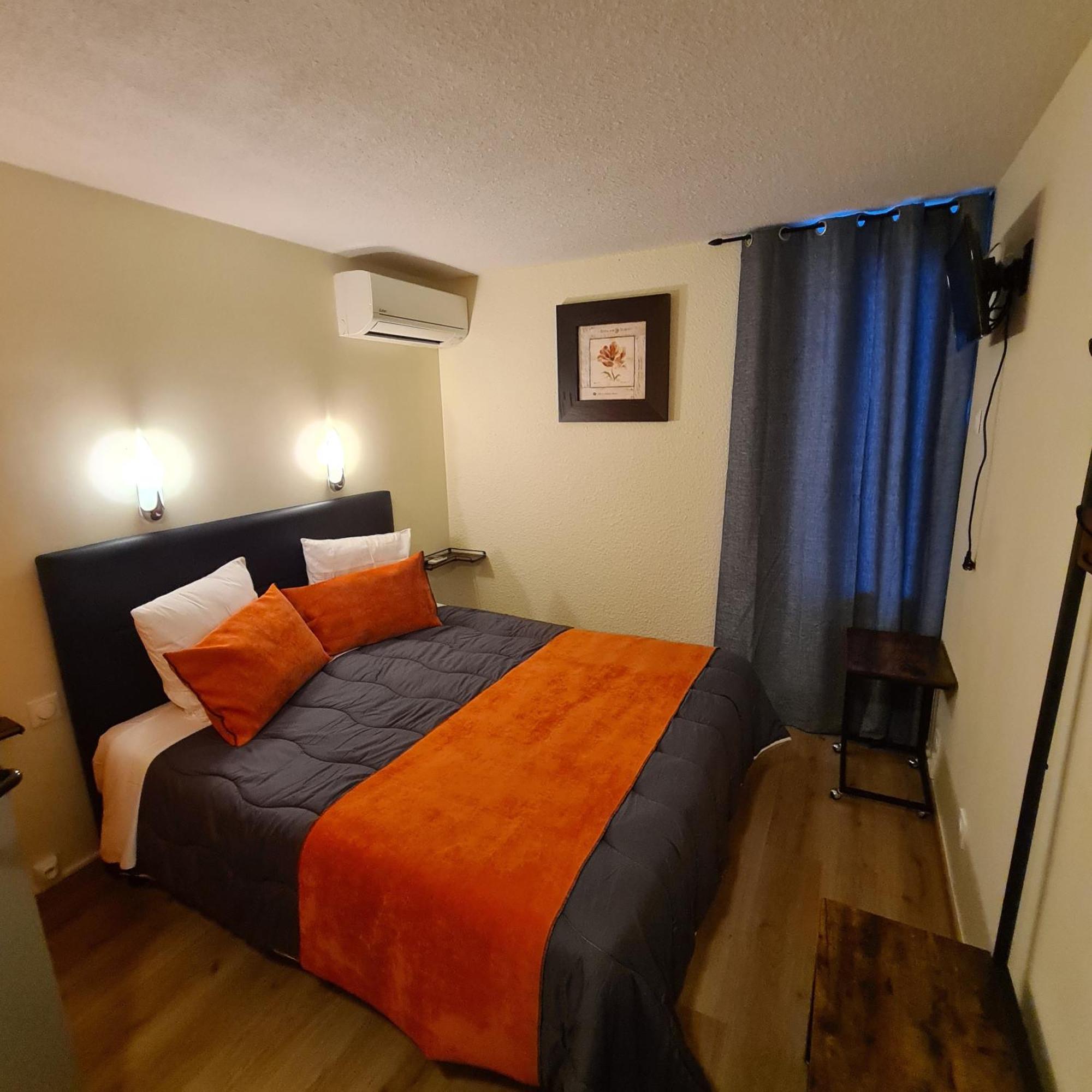 Hotel L'Etoile Aeroport - A61 Carcassonne Ngoại thất bức ảnh