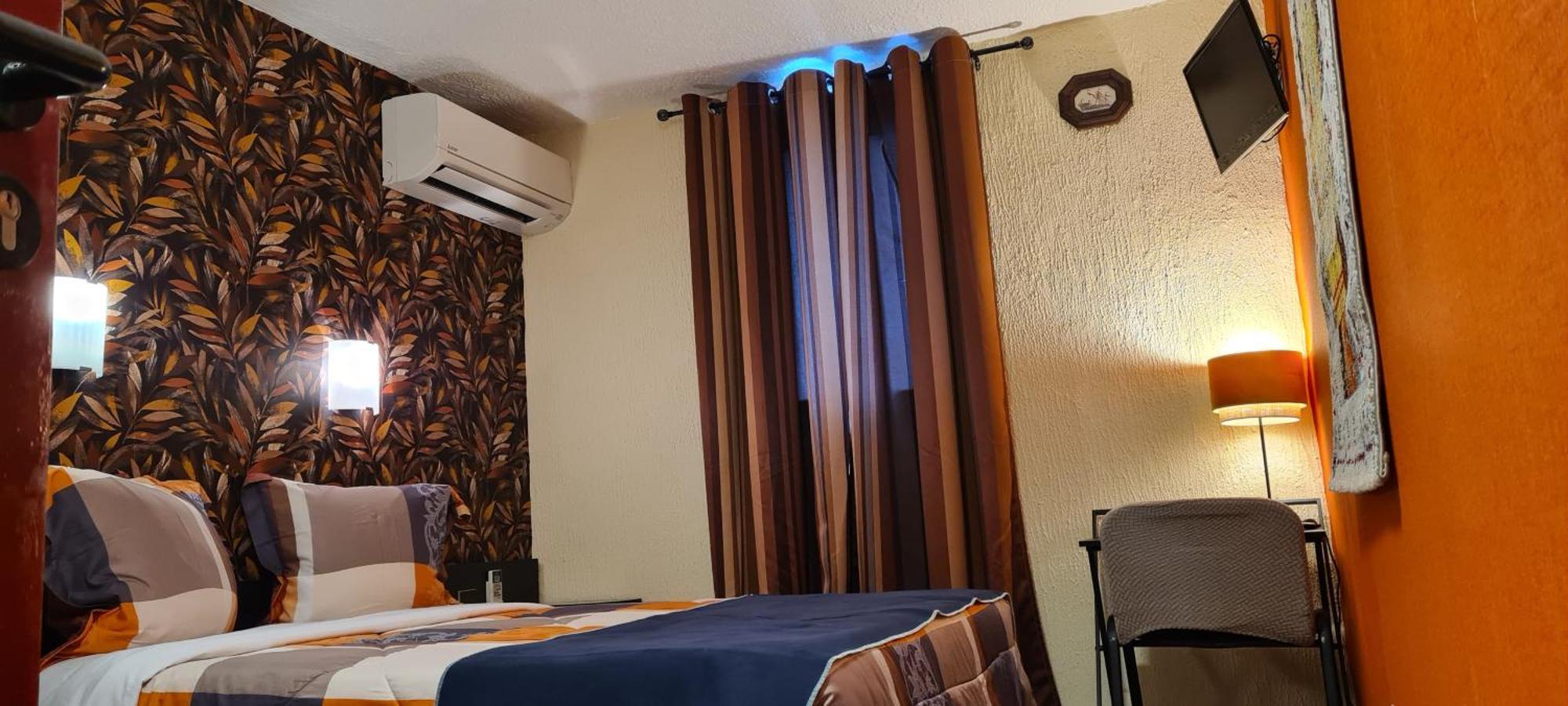 Hotel L'Etoile Aeroport - A61 Carcassonne Ngoại thất bức ảnh