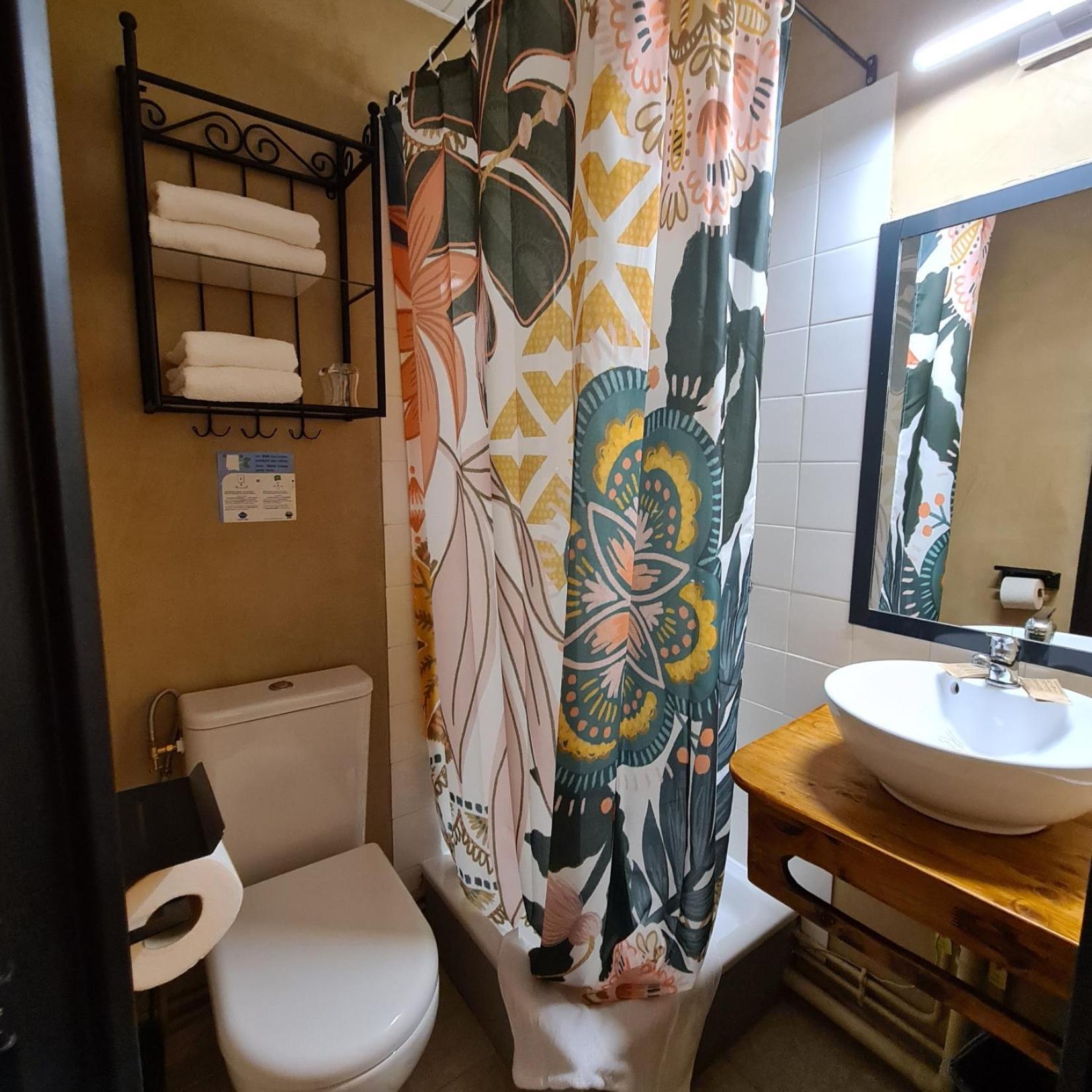 Hotel L'Etoile Aeroport - A61 Carcassonne Ngoại thất bức ảnh