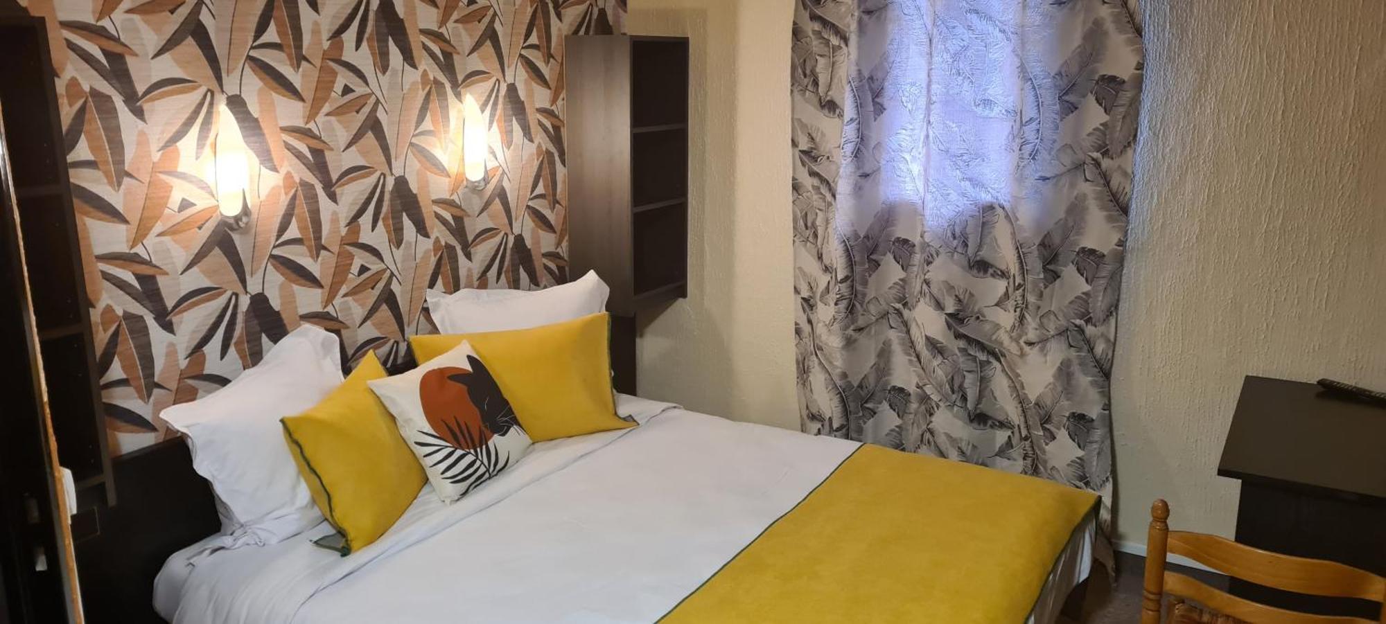 Hotel L'Etoile Aeroport - A61 Carcassonne Ngoại thất bức ảnh