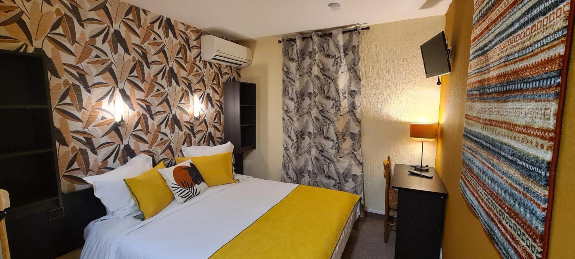 Hotel L'Etoile Aeroport - A61 Carcassonne Ngoại thất bức ảnh
